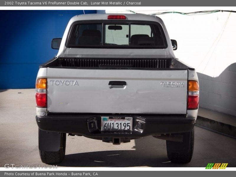 Lunar Mist Metallic / Charcoal 2002 Toyota Tacoma V6 PreRunner Double Cab