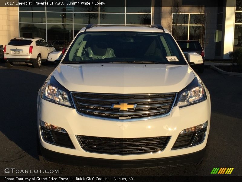Summit White / Ebony 2017 Chevrolet Traverse LT AWD