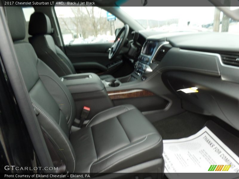 Black / Jet Black 2017 Chevrolet Suburban LT 4WD