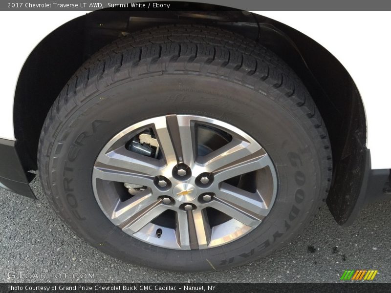 Summit White / Ebony 2017 Chevrolet Traverse LT AWD