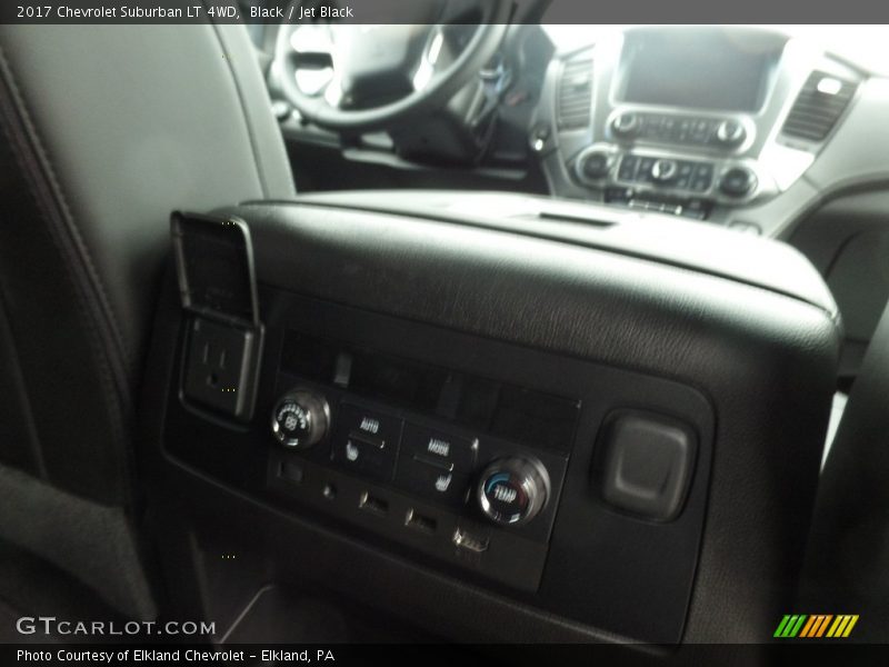 Black / Jet Black 2017 Chevrolet Suburban LT 4WD