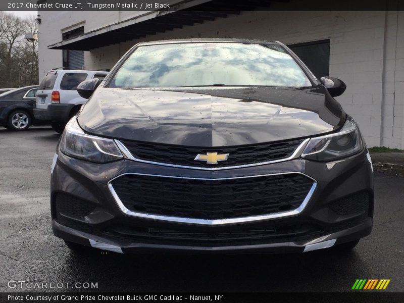 Tungsten Metallic / Jet Black 2017 Chevrolet Cruze LT