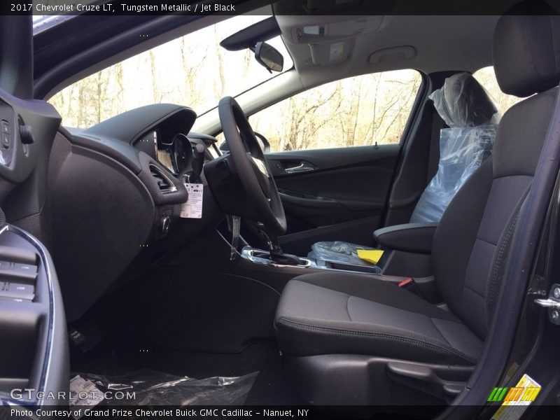 Tungsten Metallic / Jet Black 2017 Chevrolet Cruze LT