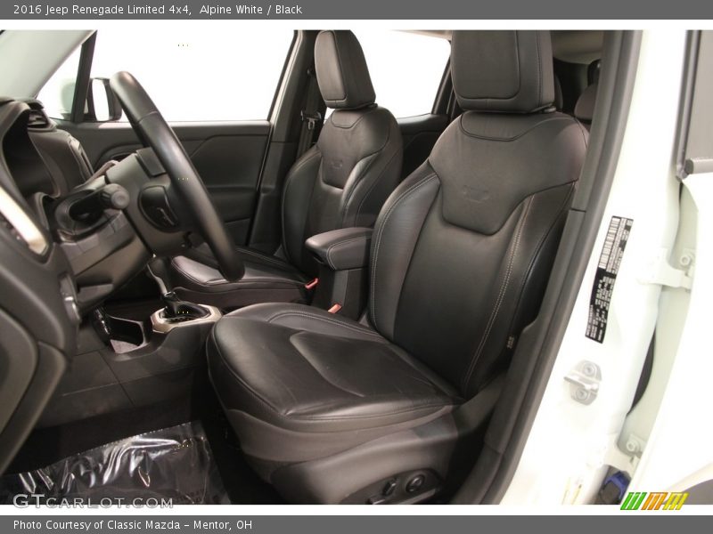Alpine White / Black 2016 Jeep Renegade Limited 4x4