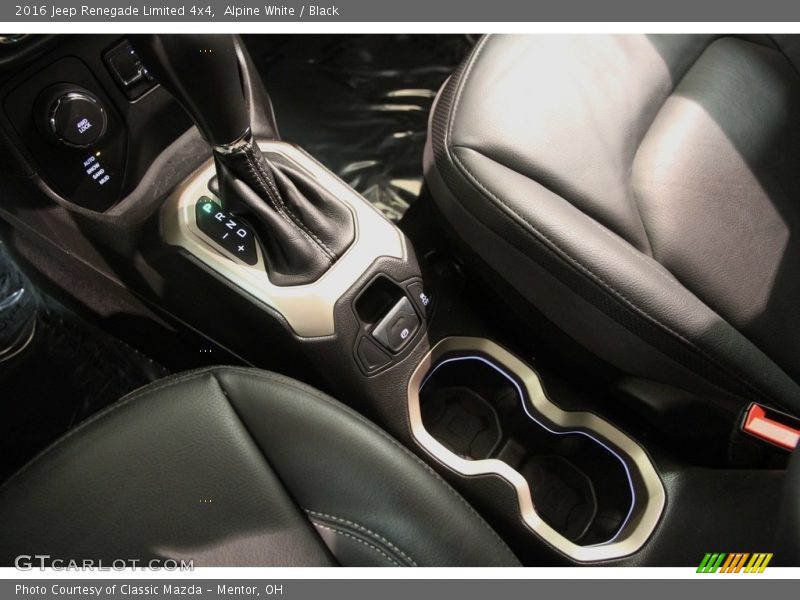 Alpine White / Black 2016 Jeep Renegade Limited 4x4