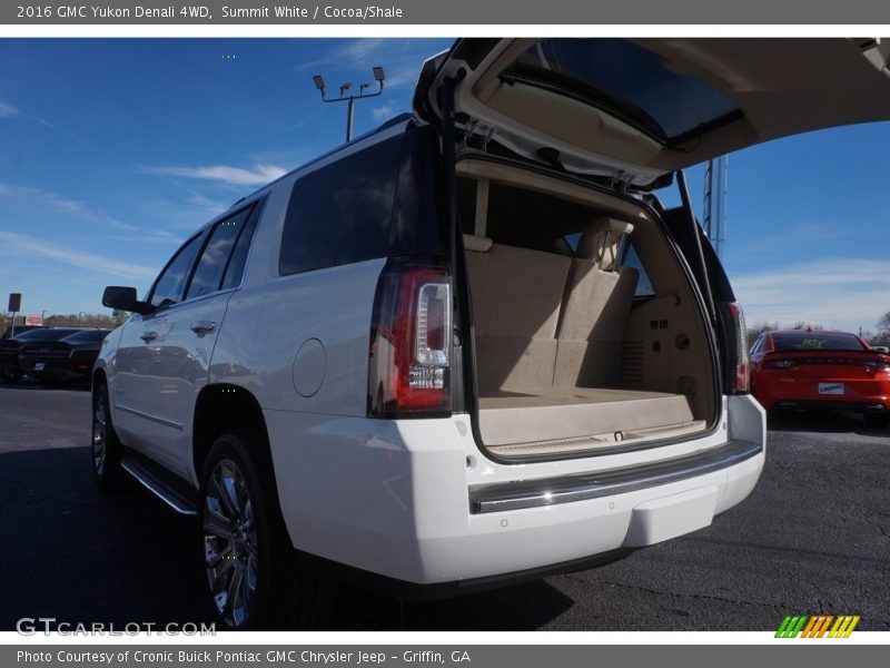 Summit White / Cocoa/Shale 2016 GMC Yukon Denali 4WD