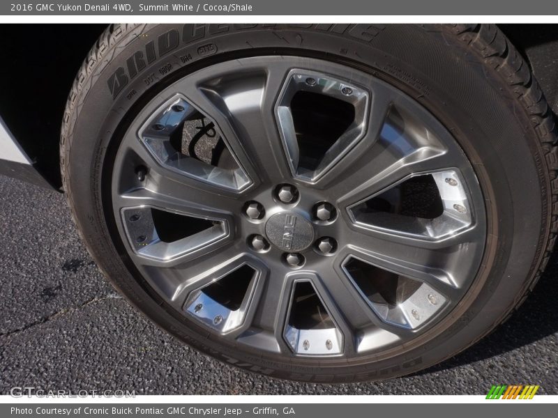 Summit White / Cocoa/Shale 2016 GMC Yukon Denali 4WD