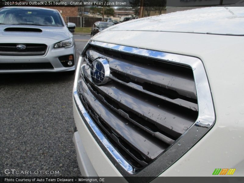 Crystal White Pearl / Java Brown 2017 Subaru Outback 2.5i Touring