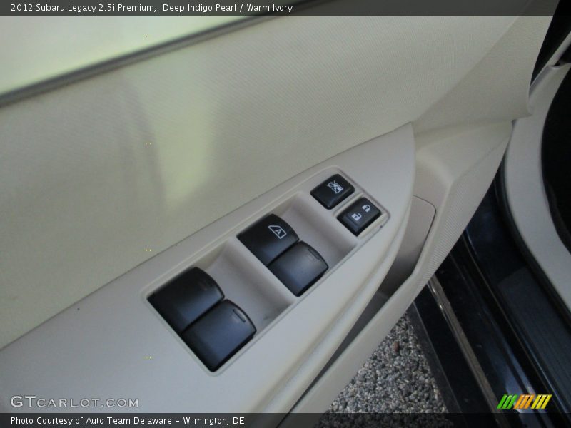 Deep Indigo Pearl / Warm Ivory 2012 Subaru Legacy 2.5i Premium
