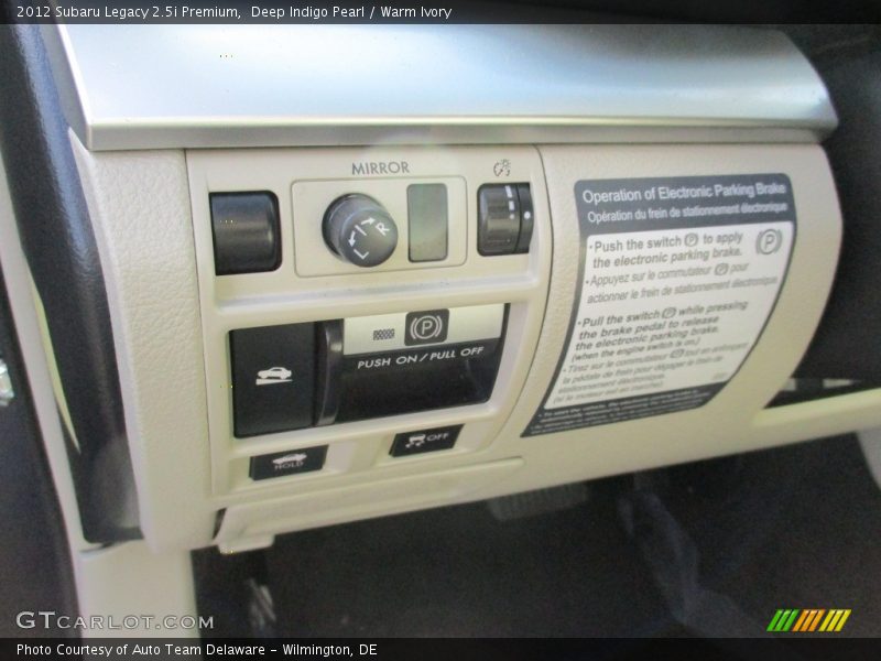 Deep Indigo Pearl / Warm Ivory 2012 Subaru Legacy 2.5i Premium