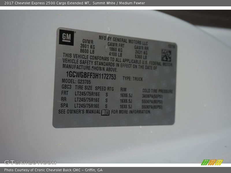 Summit White / Medium Pewter 2017 Chevrolet Express 2500 Cargo Extended WT