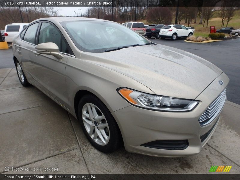 Tectonic Silver Metallic / Charcoal Black 2015 Ford Fusion SE