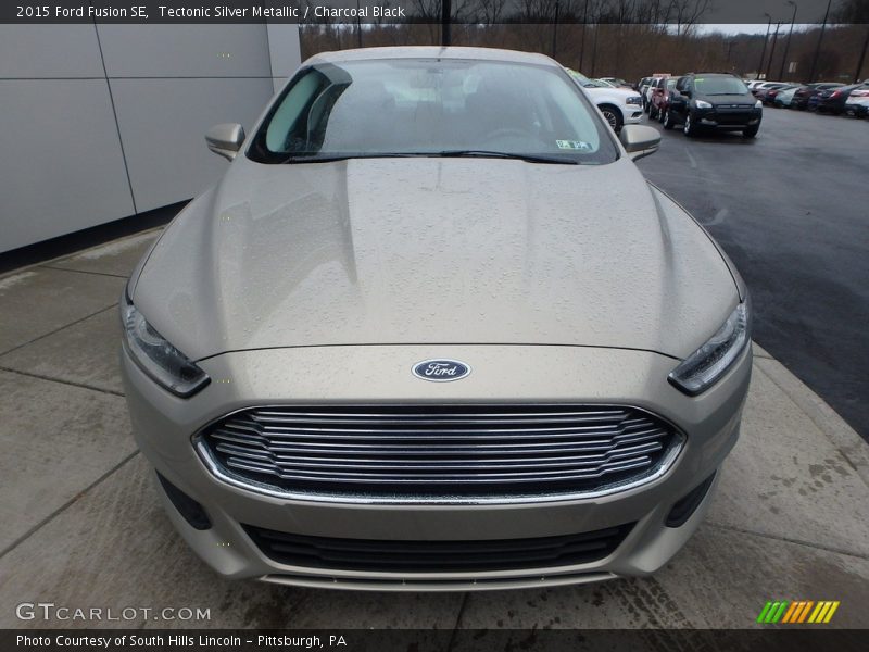 Tectonic Silver Metallic / Charcoal Black 2015 Ford Fusion SE