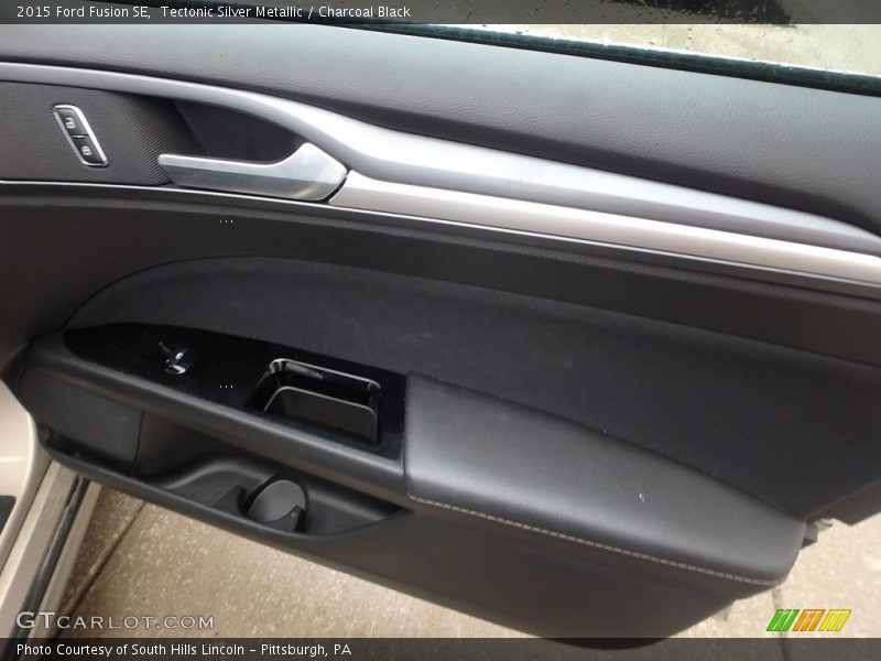 Tectonic Silver Metallic / Charcoal Black 2015 Ford Fusion SE