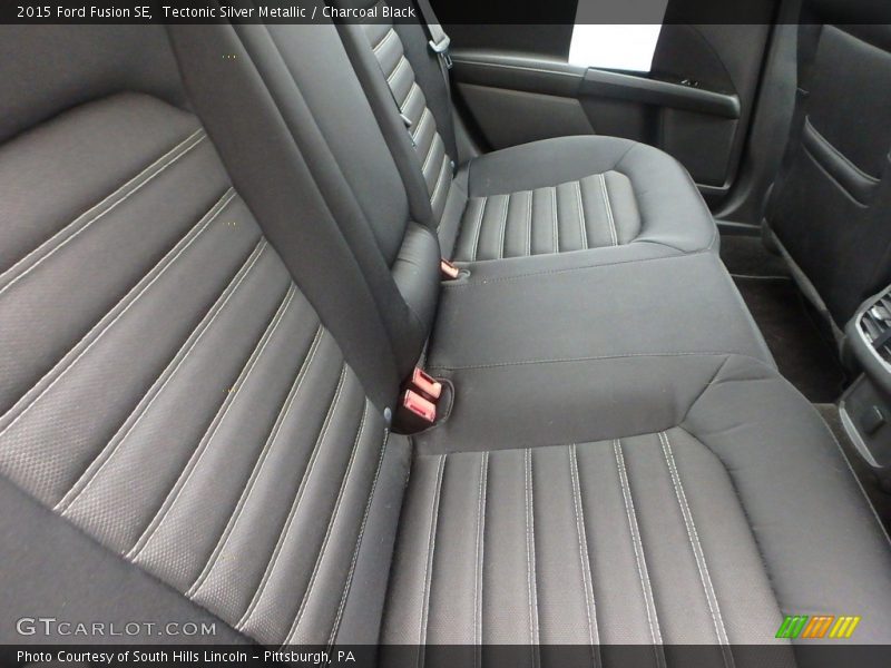 Tectonic Silver Metallic / Charcoal Black 2015 Ford Fusion SE