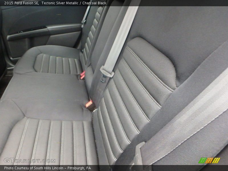 Tectonic Silver Metallic / Charcoal Black 2015 Ford Fusion SE