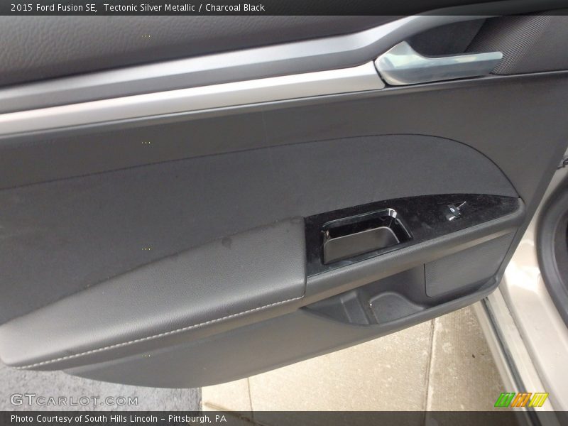 Tectonic Silver Metallic / Charcoal Black 2015 Ford Fusion SE
