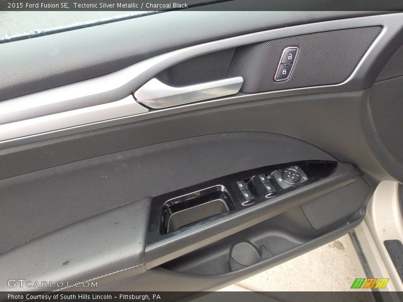 Tectonic Silver Metallic / Charcoal Black 2015 Ford Fusion SE
