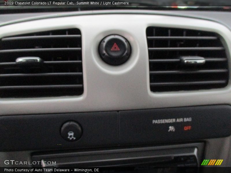 Summit White / Light Cashmere 2009 Chevrolet Colorado LT Regular Cab