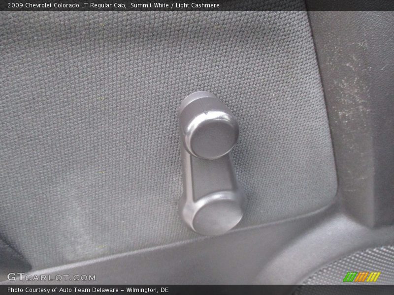Summit White / Light Cashmere 2009 Chevrolet Colorado LT Regular Cab