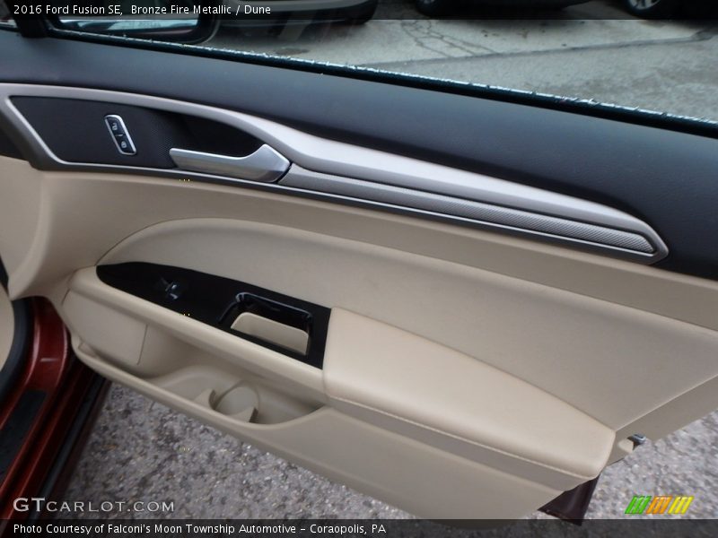 Bronze Fire Metallic / Dune 2016 Ford Fusion SE