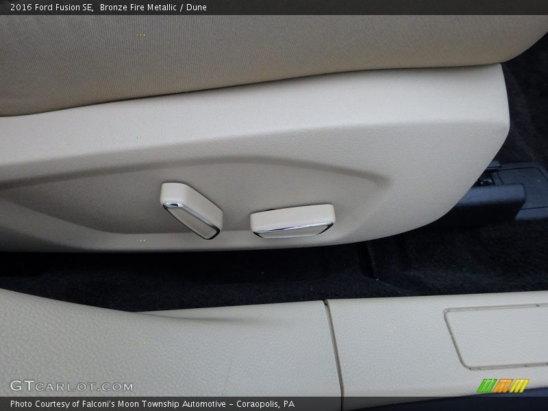Bronze Fire Metallic / Dune 2016 Ford Fusion SE