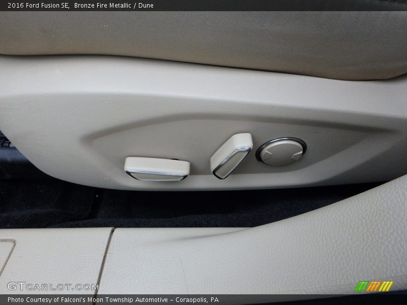 Bronze Fire Metallic / Dune 2016 Ford Fusion SE