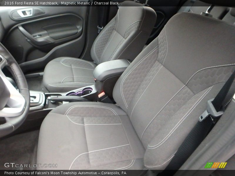Magnetic Metallic / Charcoal Black 2016 Ford Fiesta SE Hatchback