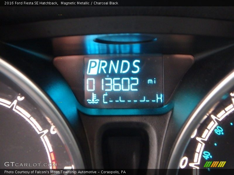 Magnetic Metallic / Charcoal Black 2016 Ford Fiesta SE Hatchback