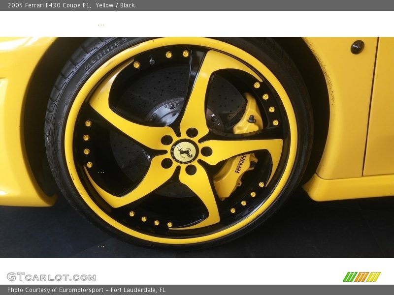 Yellow / Black 2005 Ferrari F430 Coupe F1