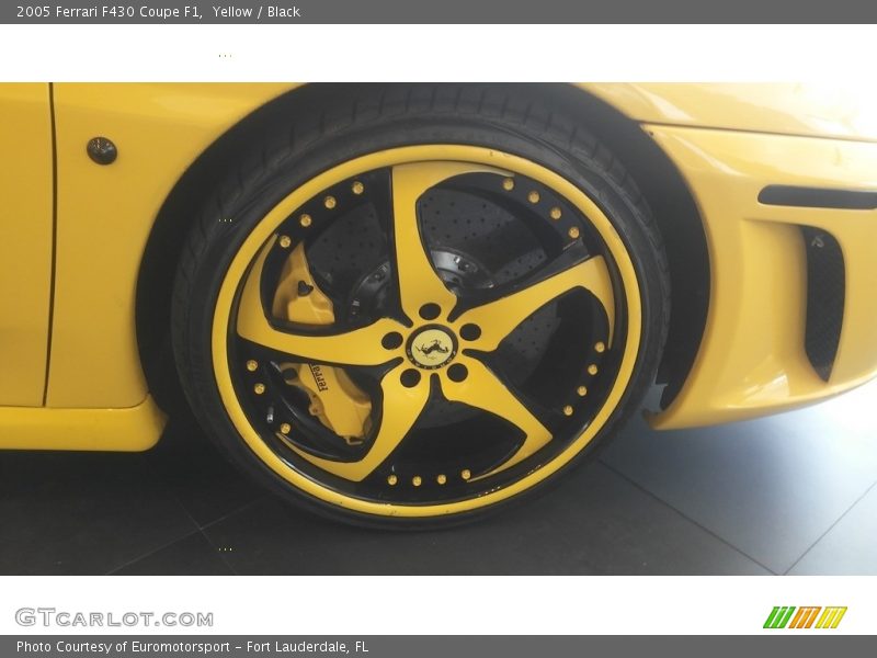 Yellow / Black 2005 Ferrari F430 Coupe F1