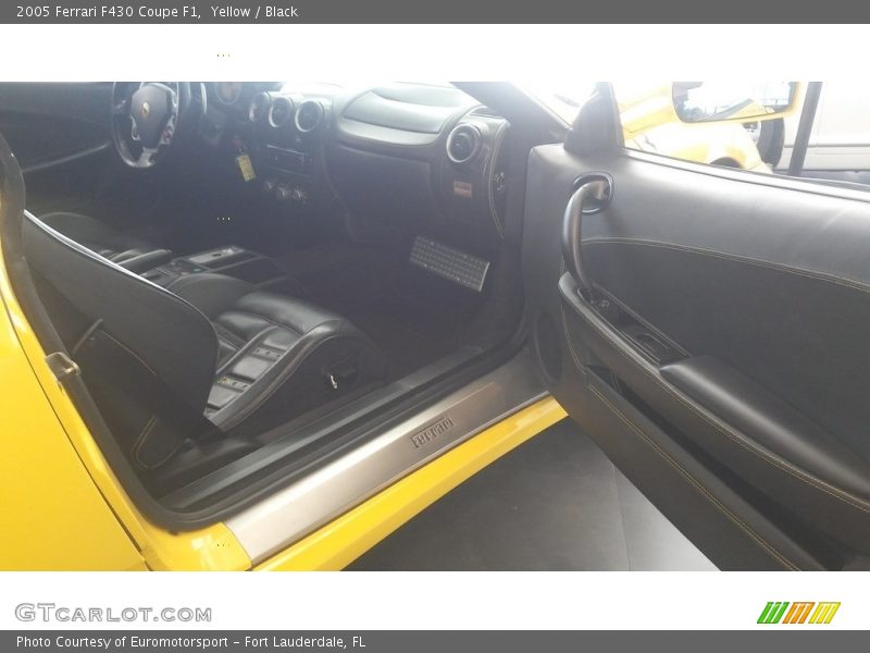 Yellow / Black 2005 Ferrari F430 Coupe F1