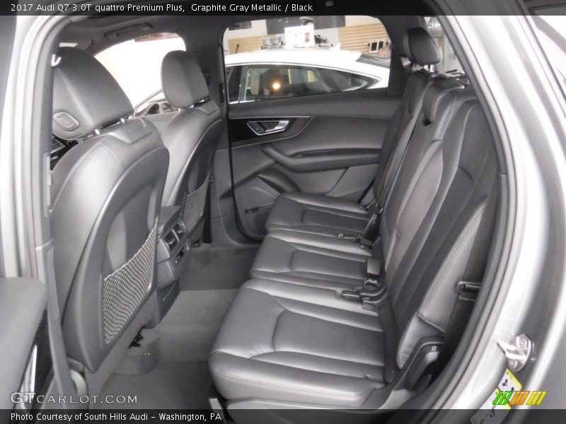 Graphite Gray Metallic / Black 2017 Audi Q7 3.0T quattro Premium Plus