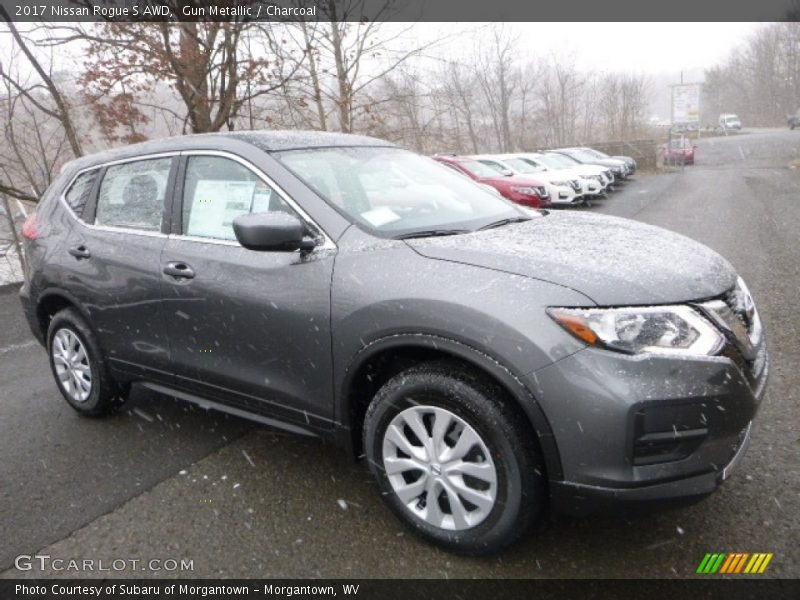 Gun Metallic / Charcoal 2017 Nissan Rogue S AWD