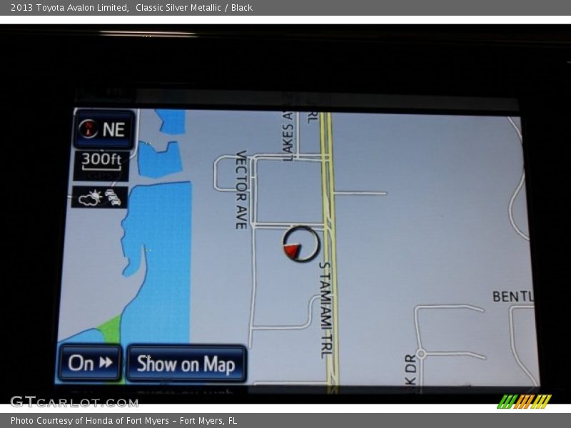 Classic Silver Metallic / Black 2013 Toyota Avalon Limited