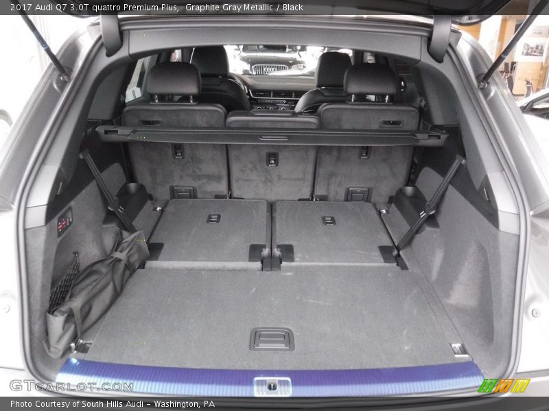 Graphite Gray Metallic / Black 2017 Audi Q7 3.0T quattro Premium Plus