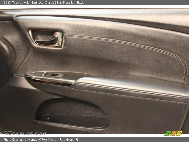 Classic Silver Metallic / Black 2013 Toyota Avalon Limited