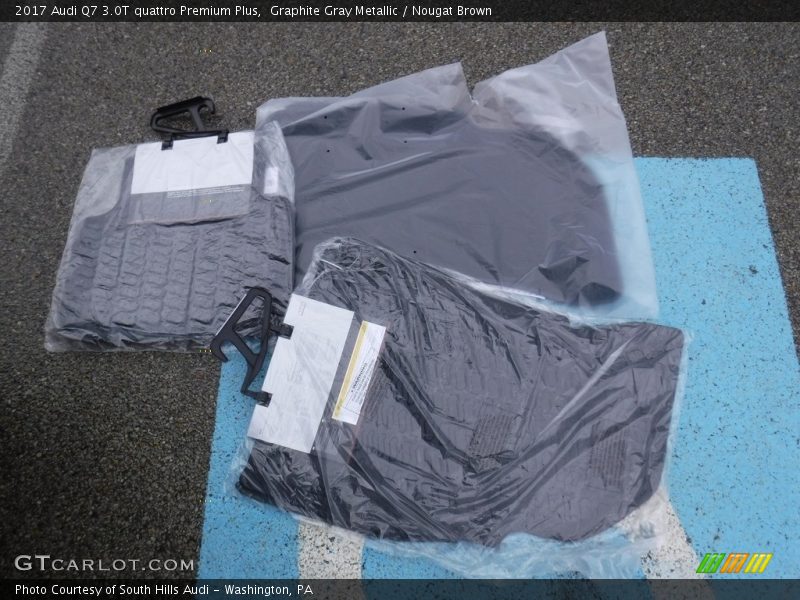 Graphite Gray Metallic / Nougat Brown 2017 Audi Q7 3.0T quattro Premium Plus