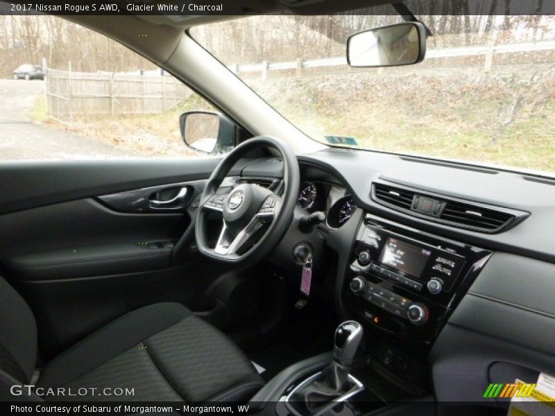 Dashboard of 2017 Rogue S AWD