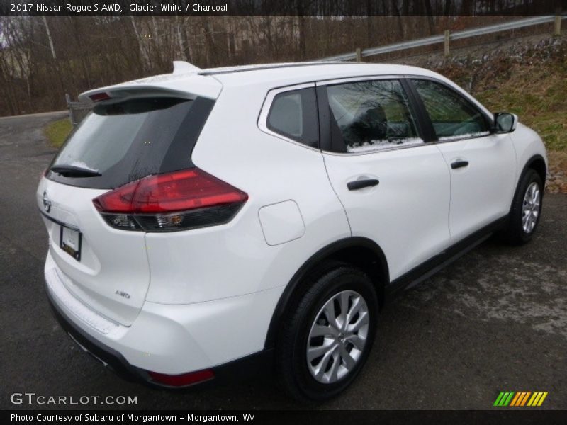 Glacier White / Charcoal 2017 Nissan Rogue S AWD