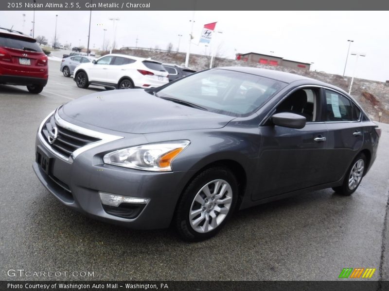 Gun Metallic / Charcoal 2015 Nissan Altima 2.5 S