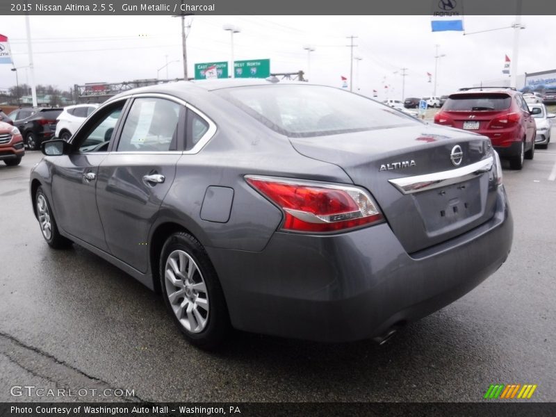 Gun Metallic / Charcoal 2015 Nissan Altima 2.5 S