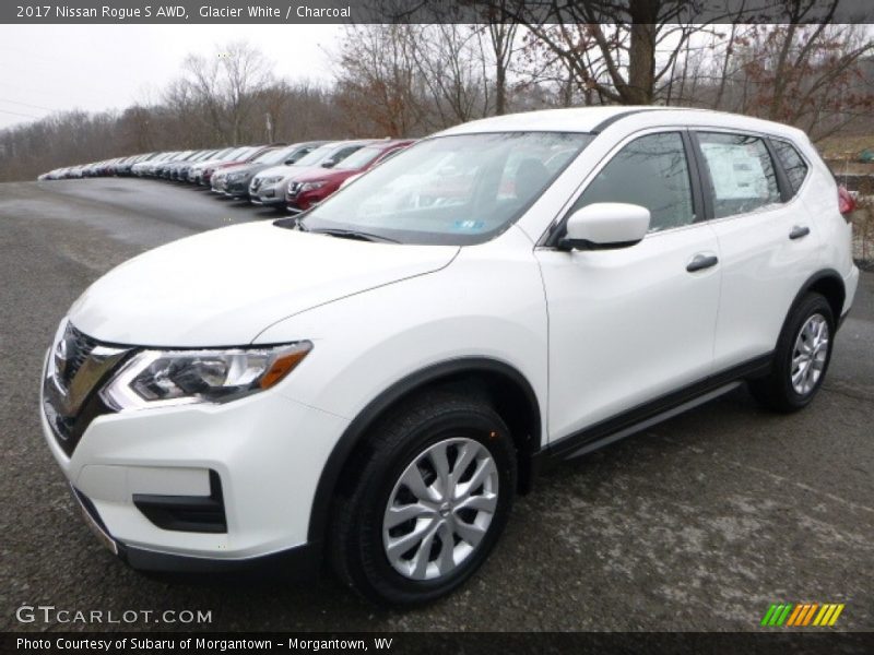Front 3/4 View of 2017 Rogue S AWD