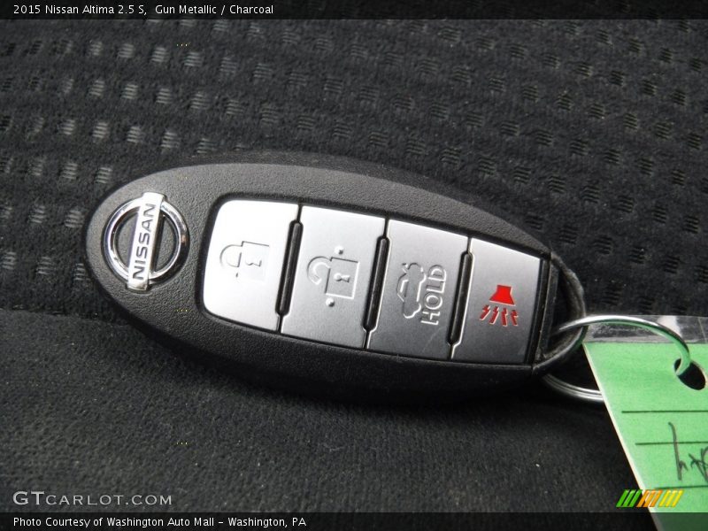 Gun Metallic / Charcoal 2015 Nissan Altima 2.5 S