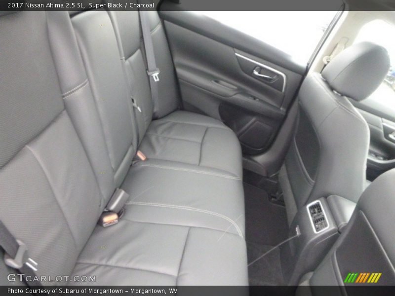 Super Black / Charcoal 2017 Nissan Altima 2.5 SL