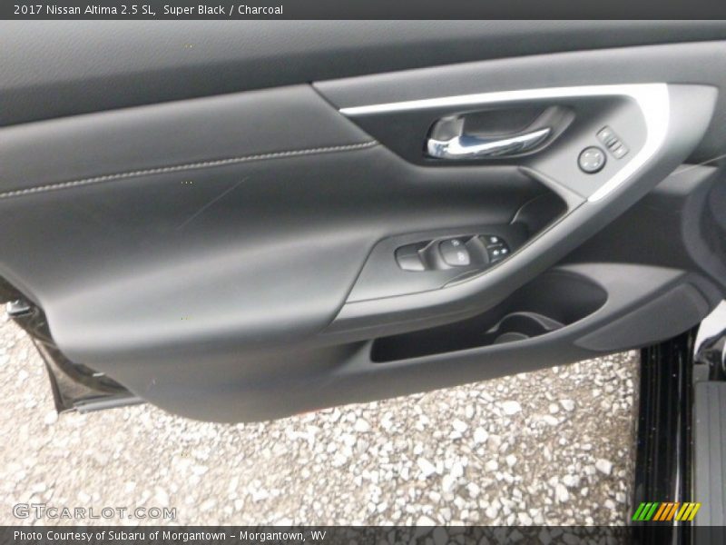Super Black / Charcoal 2017 Nissan Altima 2.5 SL