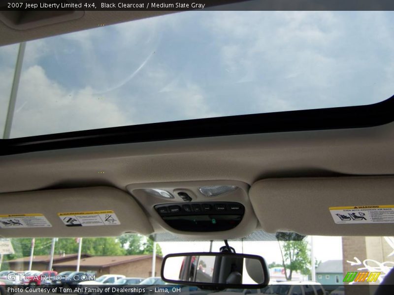 Black Clearcoat / Medium Slate Gray 2007 Jeep Liberty Limited 4x4