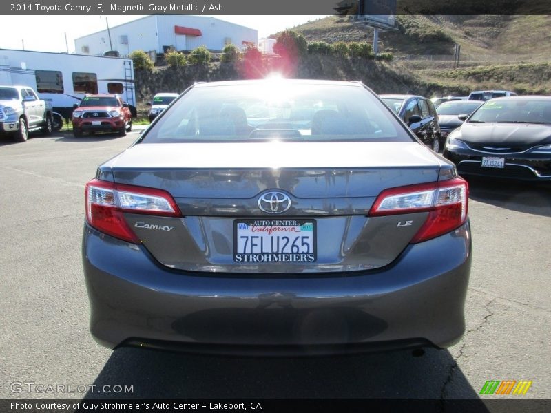 Magnetic Gray Metallic / Ash 2014 Toyota Camry LE