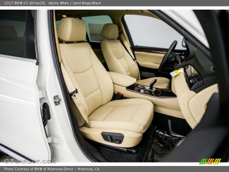 Alpine White / Sand Beige/Black 2017 BMW X3 sDrive28i