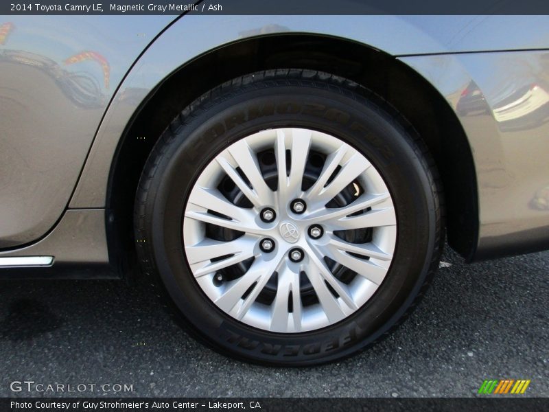 Magnetic Gray Metallic / Ash 2014 Toyota Camry LE